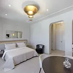 Bed & Breakfast La Madeleine Oia (Santorini)