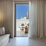 La Madeleine Bed & Breakfast 4*