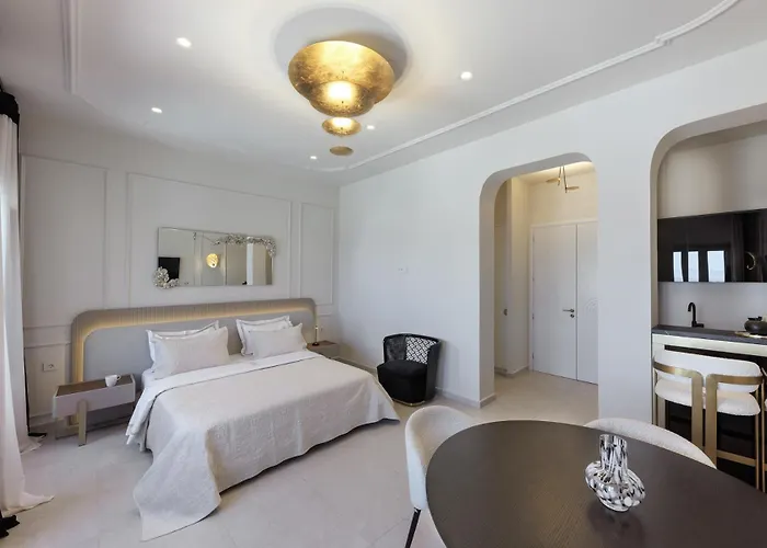 Bed & Breakfast La Madeleine Oia