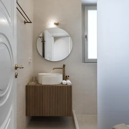 La Madeleine Oda ve Kahvaltı 4*