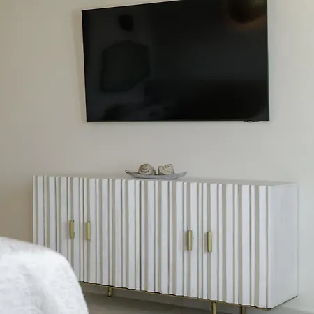 La Madeleine Oia (Santorini)