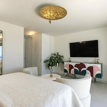 La Madeleine Bed & Breakfast *