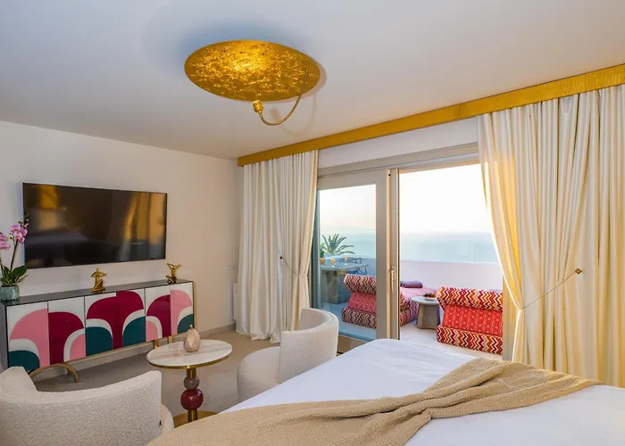 La Madeleine Bed & Breakfast 4*