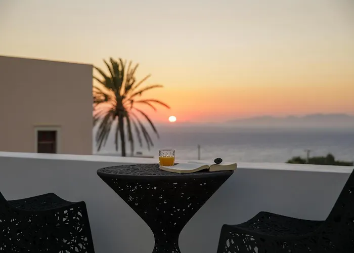 La Madeleine Bed & Breakfast Oia (Santorini)