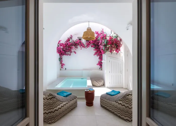 La Madeleine Oia (Santorini)